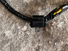 Cargar imagen en el visor de la galería, 115 hp Yamaha WIRE HARNESS ASSEMBLY 6E5-82590-01-00 6E5-82590-10-00 1985-1987 two stroke
