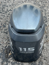 Load image into Gallery viewer, f 115 hp Yamaha TOP COWLING 68V-42610-10-8D four stroke 2002-2004
