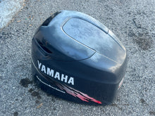 Lade das Bild in den Galerie-Viewer, 150 hp Yamaha hpdi TOP COWLING engine cover 68F-42610-50-4D 68L-42610-50-4D 68H-42610-50-4D two stroke

