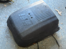 Load image into Gallery viewer, 135 150 175 hp Evinrude Ficht intake AIR SILENCER 5005369438284 1998-1999
