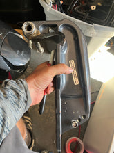 Load image into Gallery viewer, 30 25 40 50 60 hp Evinrude E-tec STERN BRACKET SET 0333624 0351896 0344104 two stroke 2017 AA AB AF
