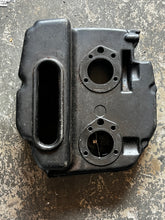 Cargar imagen en el visor de la galería, 55 hp Johnson Evinrude AIR SILENCER intake airbox 322089 322088 038766 320678 0388140 two stroke 1976-1984 Some 40 50 60 hp compatibility
