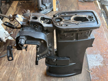 Load image into Gallery viewer, 25 20 hp Mercury 20” long MIDSECTION with SWIVEL 822237A1 97544A5 DRIVESHAFT HOUSING 9098T5 PLATE 99702A7 two stroke
