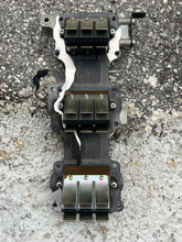 Cargar imagen en el visor de la galería, 90 hp Yamaha INTAKE MANIFOLD 6H1-13641-02-94 REED VALVE 688-13610-00-00 688-W0004-00-00 two stroke 1992-2009 some 75 hp
