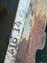 Load image into Gallery viewer, sold ebay aug2025——5.0 5.7 Liter OMC 1989 cylinder head #2 3853852 985431 Valve Cover 0986748 volvo
