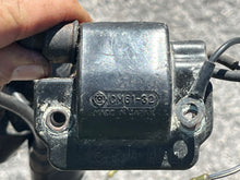 Cargar imagen en el visor de la galería, 115 130 hp Yamaha Ignition coil 6E5-85570-11-00 cm61-30 or cm61-32 two stroke 8” boot cable
