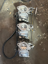 Load image into Gallery viewer, 90 hp Tohatsu CARBURETOR SET 3L9032000 9032070 9032100 TWO STROKE 1996-2002 90AB
