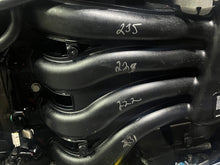 Lade das Bild in den Galerie-Viewer, 2018 F90 hp Yamaha Four Stroke Vmax 20”  clean running outboard
