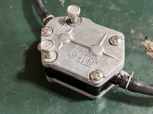 Lade das Bild in den Galerie-Viewer, 90 hp Yamaha FUEL PUMP 692-24410-00-00 (25-90hp compatible) FILTER 61N-24560-00-00
