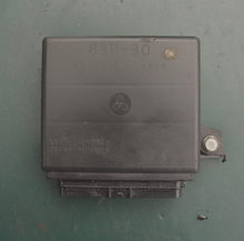 Lade das Bild in den Galerie-Viewer, f 150 hp Yamaha 63P-30 63P-8591A-30-00 ENGINE CONTROL UNIT ASSY ecu 2005 Four Stroke -  2325 hours
