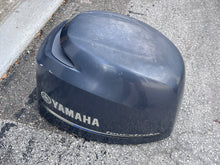 Cargar imagen en el visor de la galería, f 150 Yamaha TOP COWLING engine cover 63P-00 63P-42610-00-8D 2004-2009 Four Stroke 63P-42610-01-8D
