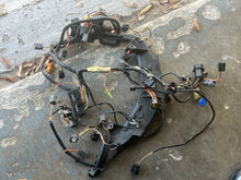 Cargar imagen en el visor de la galería, f 225 200 hp Yamaha engine WIRE HARNESS 69J-82590-30-00 69J-30 four stroke 2003
