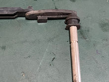 Load image into Gallery viewer, 90 115 hp Johnson 0335815 Throttle arm SHAFT, 0438957 THROTTLE CAM &amp; ARM Assy 0335543, 0343978 roller arm HUB two stroke OIS 1994-06
