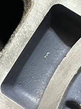 Cargar imagen en el visor de la galería, sold ebay april2025——f 115 hp Yamaha 2003 Cylinder Head 68V-11110-00-94 four stroke 2000-2011 68V-W009A-01-1S

