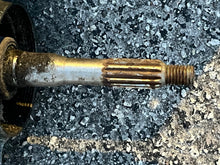 Load image into Gallery viewer, 60 50 hp Johnson Evinrude 20” GEARCASE ASSY Lower Unit electric shift 0384958 385097 two stroke SR 1971-72
