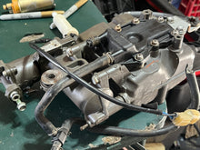 Load image into Gallery viewer, BF 130 115 hp Honda vst VAPOR SEPARATOR TANK &amp; TOP Four Stroke NO FUEL PUMP
