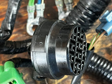 Lade das Bild in den Galerie-Viewer, 1 sold local mar2026—-BF 135 150 hp Honda 32100-ZY5-030 MAIN WIRE HARNESS ASSY | Use from Frame SN 1200962 BF135a
