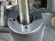 Lade das Bild in den Galerie-Viewer, 90 70 60 hp Yamaha POWER TRIM &amp; TILT 6H1-43800-17-4D 6H1-17 two stroke 2003-2009
