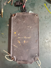 Load image into Gallery viewer, 225 hp Yamaha CDI CONTROL UNIT 61A-85540-00-00 61A-00 two stroke 76 degree 1994-1995
