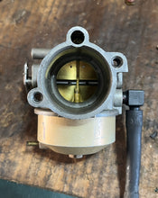 Lade das Bild in den Galerie-Viewer, sold ebay aug2024——90 hp Force Tillotson WB 131a 132a Carburetor Set 828307 828308 two stroke outboard 1996-1997
