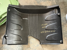 Lade das Bild in den Galerie-Viewer, f 250 hp Yamaha IGNITION COIL COVER 6P2-82314-00-00 four stroke 2005-2015
