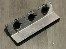 Lade das Bild in den Galerie-Viewer, 85 90 hp Force carb INTAKE COVER air silencer ATTENUATOR F695861 two stroke CLEANED

