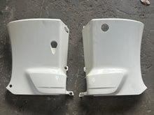 Lade das Bild in den Galerie-Viewer, DF 175 150 200 hp Suzuki side cover OIL PAN 61131-96J03-Y5S 61141-96J03-Y5S four stroke 2019-2022
