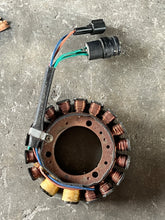 Load image into Gallery viewer, f 50 40 hp Yamaha STATOR ASSY 62Y-85510-01-00 four stroke 1998-2000
