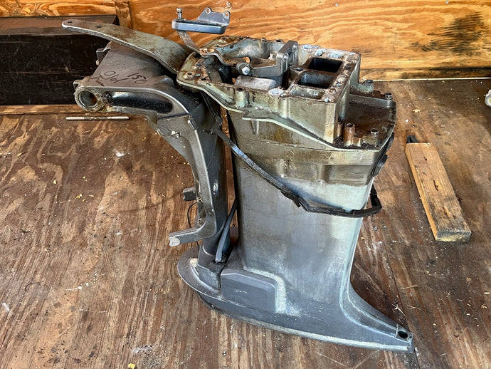 130 115 150 175 200 hp Yamaha 25” MIDSECTION SWIVEL 64E-43311-20-8D STEERING BRACKET 6E5-42510-B1-8D UPPER CASING 6E5-45111-22-8D EXHAUST 6G5-41137-02-94 two stroke 1994-1999