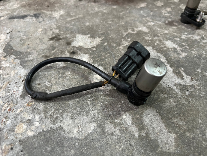 200 225 250 HP Evinrude Ficht CRANK POSITIONING SENSOR magnetic 586452 two stroke 1999-2005