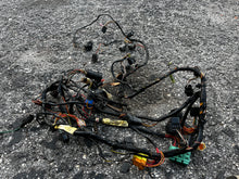 Load image into Gallery viewer, PARTS f 225 200 hp Yamaha engine WIRE HARNESS 69J-8259N-10-00  69J-8259N-00-00 four stroke 2002
