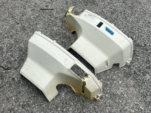 Load image into Gallery viewer, 90 115 hp Johnson Evinrude side covers 433339 433338 Two Stroke 60 degree ois 0434645 0434646 1993-2000
