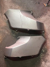 Cargar imagen en el visor de la galería, BF 200 225 hp Honda LOWER MOUNTING COVERS L 63731-ZY3-000ZA 63736-ZY3-000ZA four stroke 2002-2005 7” tall
