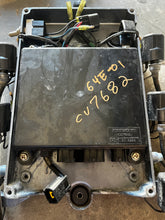 Load image into Gallery viewer, 150 175 200 Yamaha CDI CONTROL UNIT CU7682 64E-85540-01-00 with IG-39 COILS &amp; BRACKET Two Stroke
