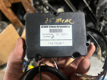 Lade das Bild in den Galerie-Viewer, 25 15 10 hp Mercury CDI SWITCH BOX 855713A4 114-7452K1 two stroke 2 cylinder
