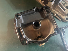 Load image into Gallery viewer, 90 115 hp Johnson Evinrude 0439007 CARBURETOR ASSY port 439007 0436893 INTAKE MANIFOLD 339673 Two Stroke NLA 1997-2000
