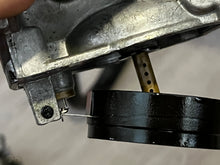 Load image into Gallery viewer, 40 50 hp Johnson Evinrude CARBURETOR SET 397064 395790 398318 396140 Two Stroke 2 Cylinder 1985-1993 also 398347 398346 432982 432983 432985 432984 432437 398340
