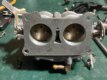 Load image into Gallery viewer, 150 hp Johnson Evinrude CARBURETOR SET 0389990 389991 389992 Two Stroke 1979 body# 324955, LINK PIN THROTTLE ARM 0387378, LINK PIN ASSY 0387379, CHOKE LINK 0316073
