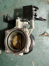 Cargar imagen en el visor de la galería, 115 hp Mercury Optimax THROTTLE BODY 855422A1 Two Stroke 3 Cylinder DFI 2008 compatible with other hps
