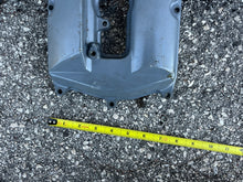 Cargar imagen en el visor de la galería, f 225 200 hp Yamaha CYLINDER HEAD COVER 2 port 69J-11192-00-1S four stroke 2002-10
