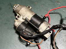 Cargar imagen en el visor de la galería, 200 175 150 hp Yamaha HPDI 68F-81800-01-00 STARTING MOTOR ASSY two stroke 2000-2012
