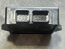Load image into Gallery viewer, 250 225 hp Yamaha HPDI ECU control unit f8t93673 60Y-8591A-02-00 Two Stroke 2003-2004
