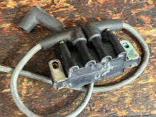 Lade das Bild in den Galerie-Viewer, 150 175 hp Johnson Evinrude Dual Ignition Coil 0583740, old numbers 0583298, 0583040, 0777664 brp etec E-tec omc OEM
