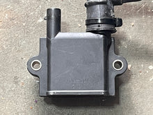 Lade das Bild in den Galerie-Viewer, 50 40 hp Tohatsu Nissan IGNITION COIL #1 12” cord 3Z5064690 1542 PLUG CAP 3H6069990 two stroke 2002-2018
