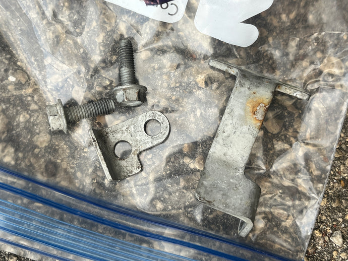 f 115 hp Yamaha CABLE STAYS for bottom cowling Four Stroke