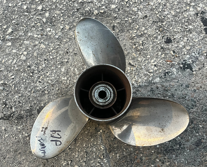 Honda Power Tech 17P PROPELLER RH prop 3-Blade Stainless four stroke 6 cylinder 9437091-008-001-004