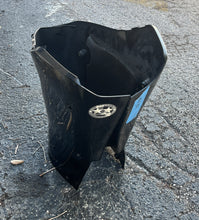 Lade das Bild in den Galerie-Viewer, 350 400 hp Mercury Verado CHAPS ASSEMBLY LONG, PORT AND STARBOARD side covers 8M0100556 LOWER COVER 885363T03 four stroke
