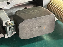 Cargar imagen en el visor de la galería, 250 hp Mercury Optimax VST VAPOR SEPARATOR COVER 889317T1 two stroke some compatibility 75-250 hp
