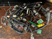 Load image into Gallery viewer, f 225 200 hp Yamaha engine WIRE HARNESS 69J-8259N-11-00 69J-82590-51-00 four stroke 2003-2005 crossover Mercury 888330A1
