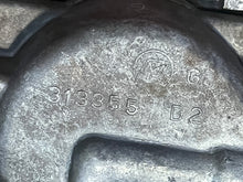 Load image into Gallery viewer, 70 hp Johnson Evinrude 313355 d2 d1 CARBURETOR w linkages, choke solenoid &amp; plunger TWO STROKE oem 0393546 0393547 CARBURETOR with linkages two stroke 1978-88
